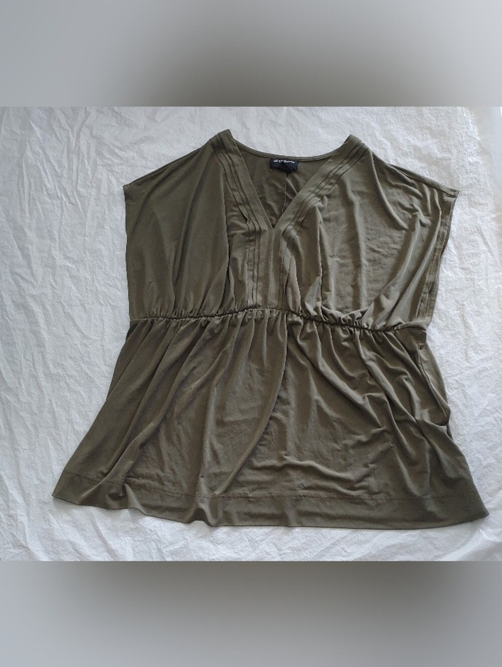 Liz Claiborne Olive Green V-Neck Gathered Waist Blouse